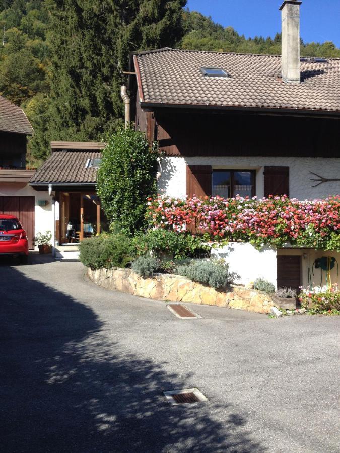 Au Coeur Des Alpes Bed & Breakfast Marignier Ngoại thất bức ảnh